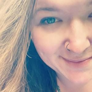 Meet your Posher, Leah